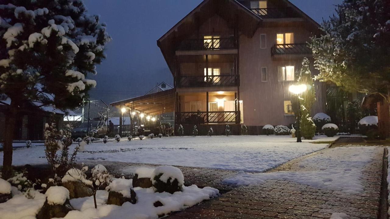 U Neli Solochin Exterior foto