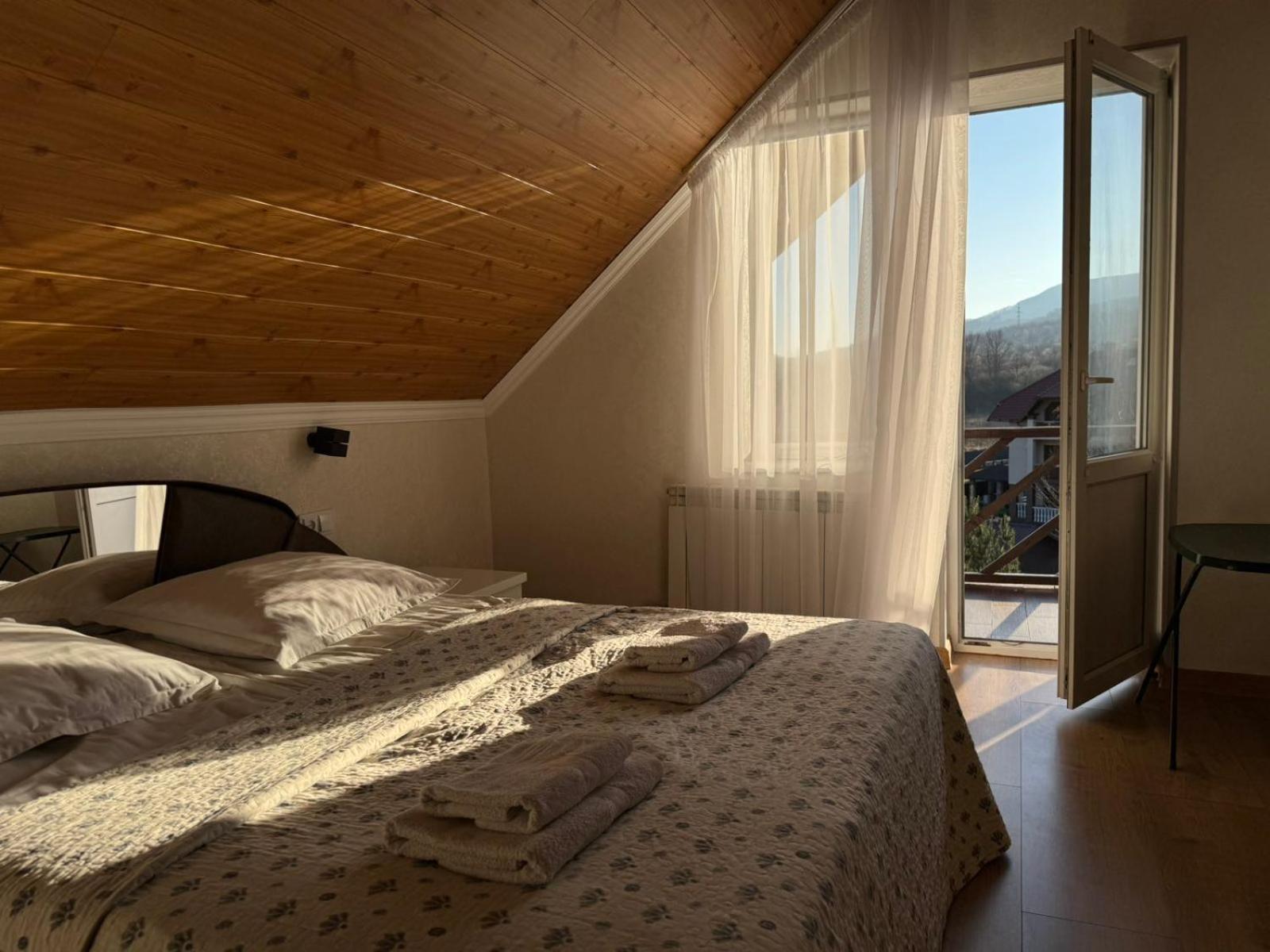 U Neli Solochin Exterior foto