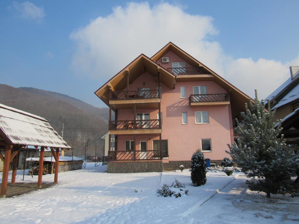 U Neli Solochin Exterior foto