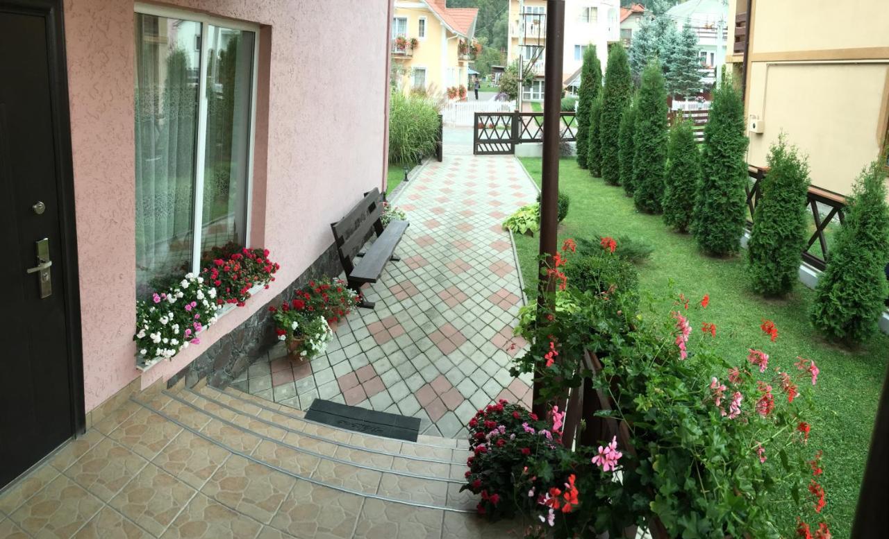 U Neli Solochin Exterior foto